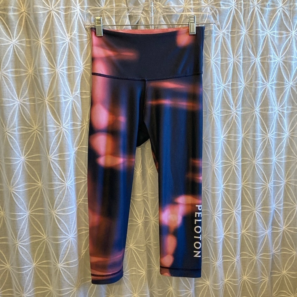 Peloton Reversible Crop Leggings
